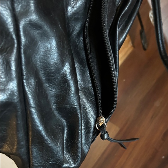 Style & Co. Sleek Black Shoulder Bag - Picture 4 of 7